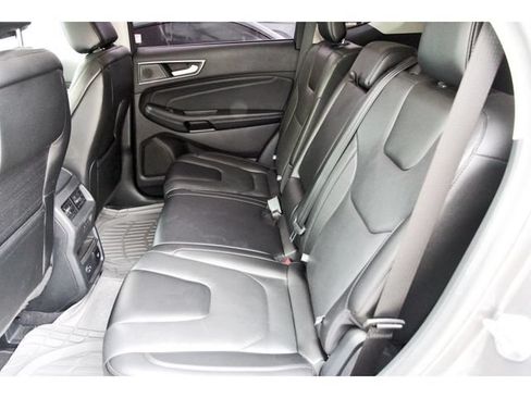 Used 2021 Ford Edge Titanium w/ Equipment Group 301A FWD image 12
