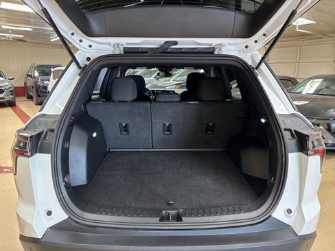 Used 2025 Chevrolet Equinox LT FWD image 31