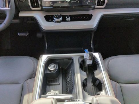 New 2025 Ford Expedition Max Active image 23