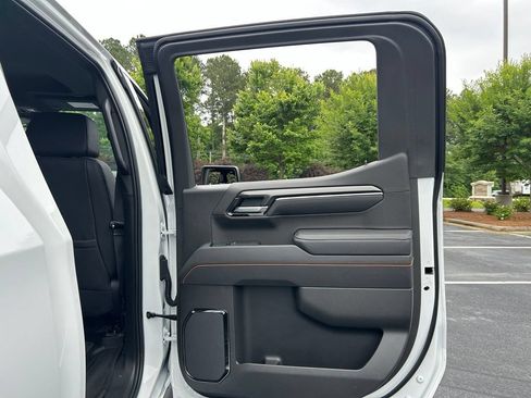 Used 2025 GMC Sierra 1500 AT4 w/ AT4 Premium Package AWD/4WD image 62