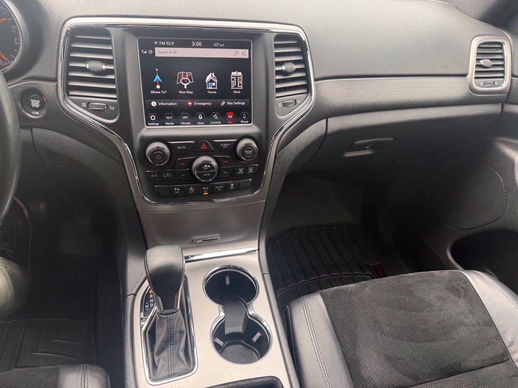 Used 2018 Jeep Grand Cherokee Altitude AWD/4WD image 19