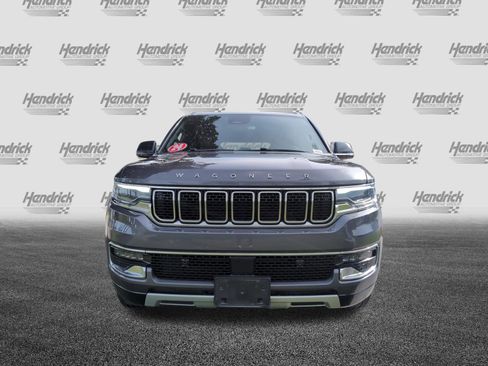 Used 2024 Jeep Wagoneer L Series II w/ Flexible Seating Group AWD/4WD image 3