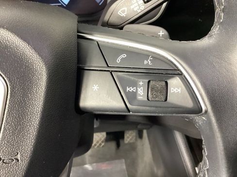 Certified 2022 Audi Q3 2.0T Premium Plus w/ Premium Plus Package image 29