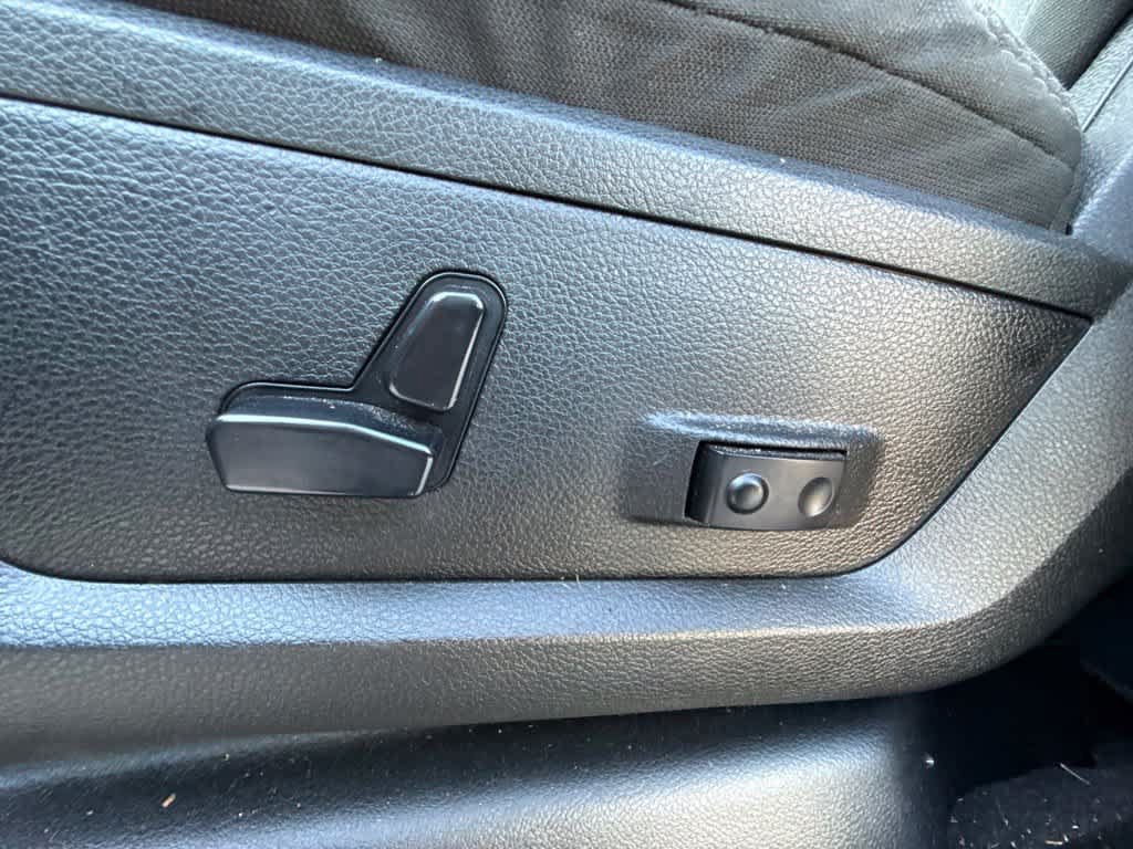 Used 2024 RAM 2500 Big Horn AWD/4WD image 17