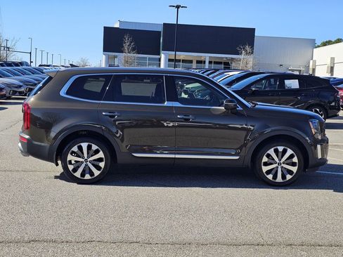 Used 2022 Kia Telluride S image 7