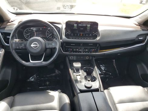 Used 2023 Nissan Rogue SL w/ SL Premium Package image 9