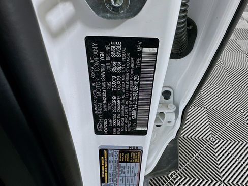 Used 2024 Hyundai Ioniq 5 SEL image 12