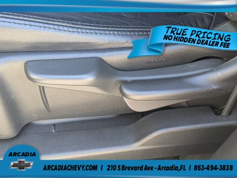 Used 2022 Chevrolet Traverse LS FWD image 25