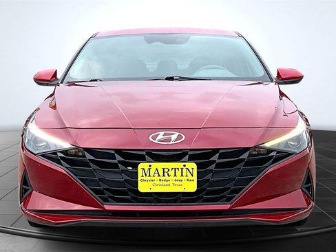 Used 2021 Hyundai Elantra SEL w/ Cargo Package image 3