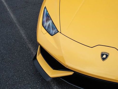 Used 2015 Lamborghini Huracan LP 610-4 image 3