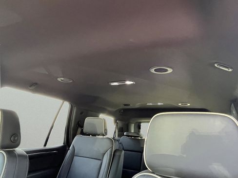 Used 2025 Chevrolet Tahoe Premier image 38