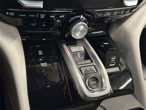 Used 2023 Acura MDX SH-AWD w/ Technology Package image 26