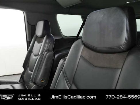 Used 2020 Cadillac Escalade ESV Luxury AWD/4WD image 21