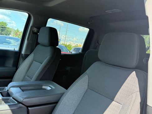 Used 2023 Chevrolet Silverado 1500 Custom AWD/4WD image 16