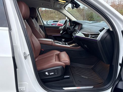 Used 2020 BMW X7 xDrive40i w/ Premium Package image 33