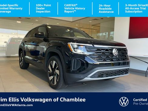 Used 2026 Volkswagen Atlas Cross Sport SE w/ Panoramic Sunroof Package FWD image 1