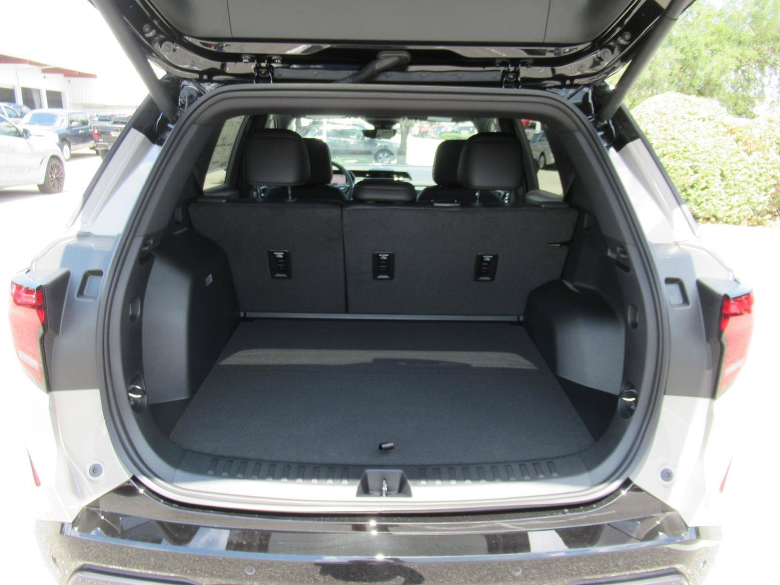 New 2027 GMC Terrain AT4 w/ Convenience Package III AWD/4WD image 34