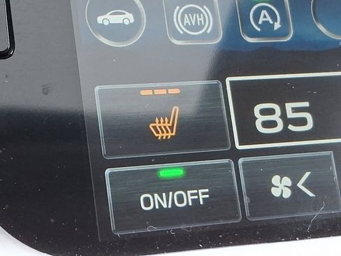 Certified 2025 Subaru Outback Limited image 26