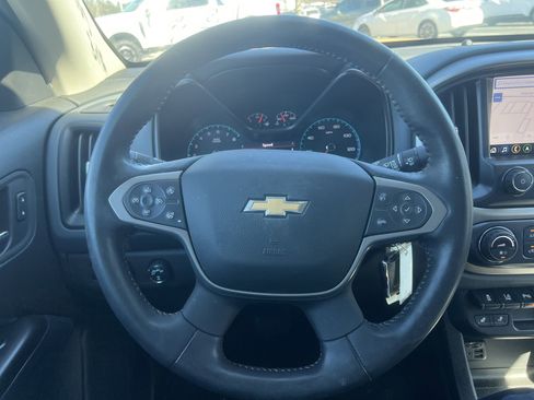 Used 2022 Chevrolet Colorado Z71 w/ Safety Package image 10