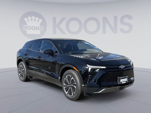 New 2025 Chevrolet Blazer EV LT image 10