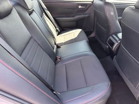Used 2016 Toyota Camry SE FWD image 8