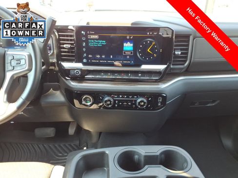 Used 2023 Chevrolet Silverado 1500 LT AWD/4WD image 16