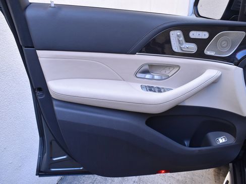 Used 2020 Mercedes-Benz GLE 350 4MATIC image 23