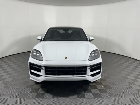 Used 2025 Porsche Cayenne Coupe AWD/4WD image 10