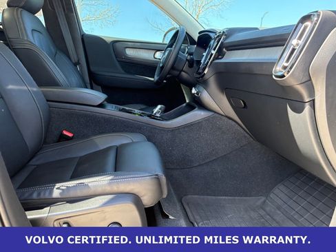 Certified 2023 Volvo XC40 B5 Plus w/ Protection Package Premier image 33