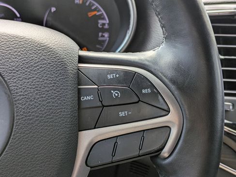 Used 2019 Jeep Grand Cherokee Limited image 21