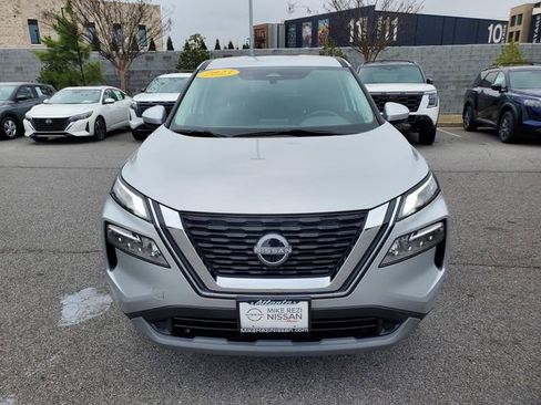 Certified 2023 Nissan Rogue SV image 9