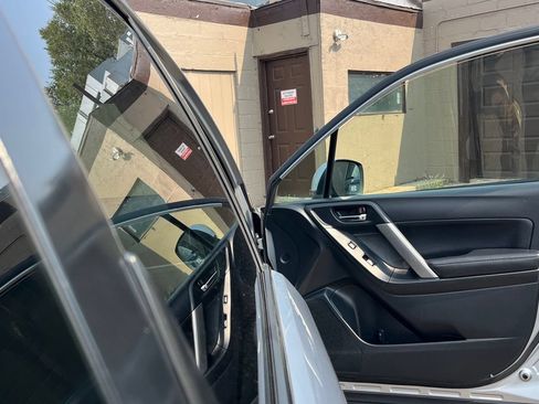Used 2018 Subaru Forester 2.5i Limited AWD/4WD image 11