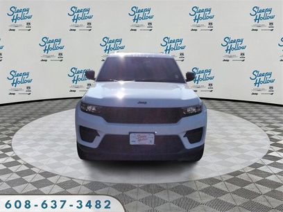 New 2025 Jeep Grand Cherokee Altitude