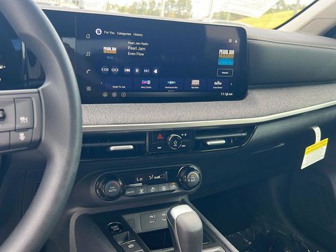 New 2026 Nissan Kicks SV image 23