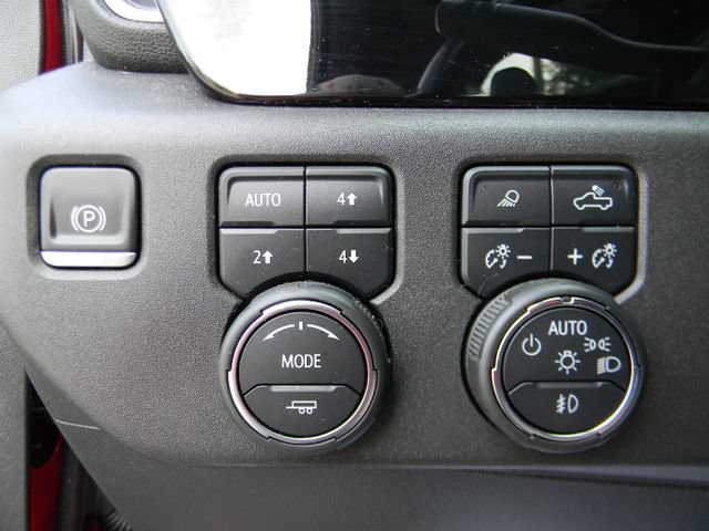 Used 2022 Chevrolet Silverado 1500 LT Trail Boss w/ LT Trail Boss Premium Package AWD/4WD image 18