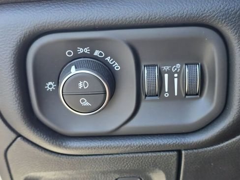 New 2026 RAM 1500 Big Horn AWD/4WD image 33