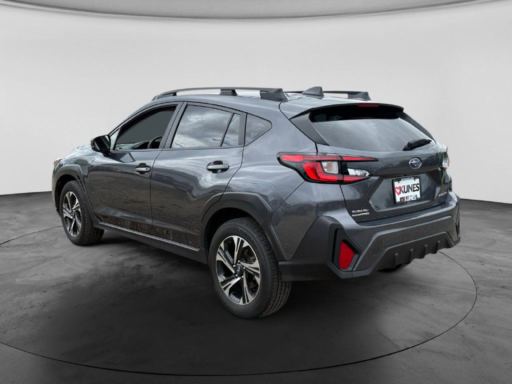 Used 2025 Subaru Crosstrek 2.5i Premium AWD/4WD image 7