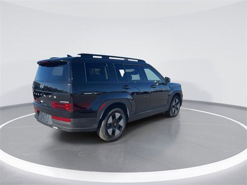 Used 2025 Hyundai Santa Fe SEL image 8