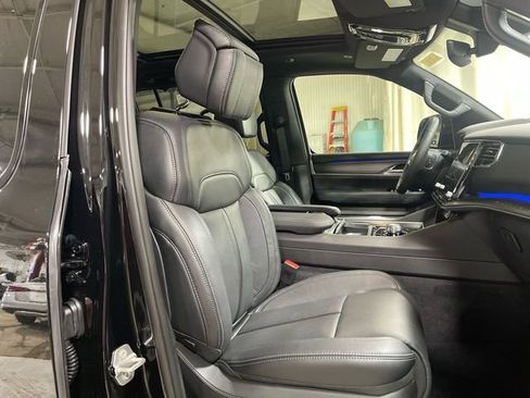 New 2026 Jeep Grand Wagoneer Summit AWD/4WD image 26