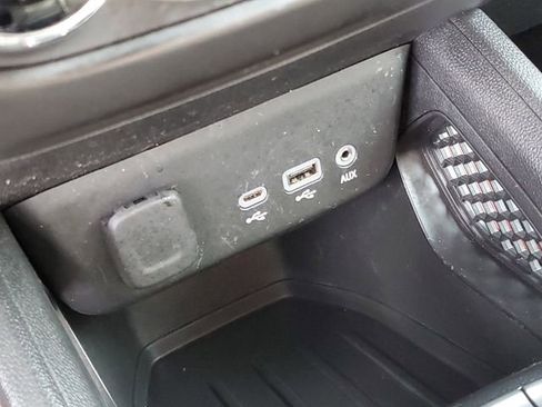 Certified 2023 Chevrolet TrailBlazer RS w/ Convenience Package image 30