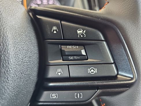 New 2025 Subaru Crosstrek 2.5i Limited w/ Crosstrek Mirror Package image 18