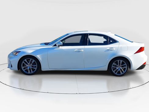 Used 2020 Lexus IS 300 image 8