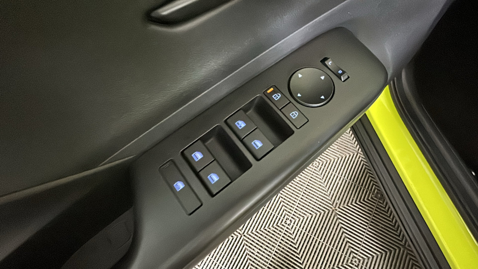 Used 2024 Hyundai Kona SEL FWD image 13