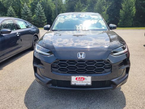 New 2026 Honda HR-V LX image 2
