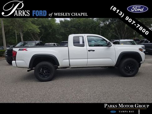 Used 2022 Toyota Tacoma SR w/ SX Package RWD image 3