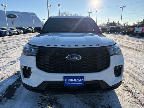 New 2026 Ford Explorer ST-Line w/ ST-Line Street Pack image 8