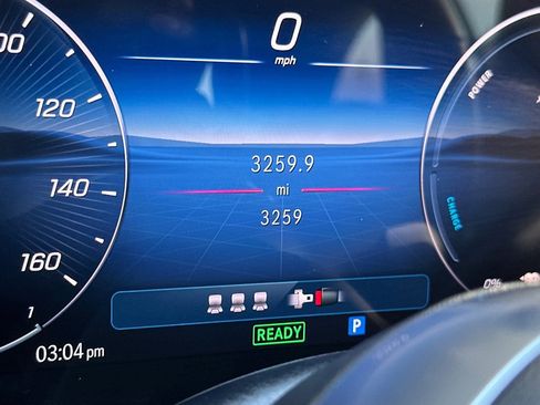 Used 2026 Mercedes-Benz GLC 350e 4MATIC image 35