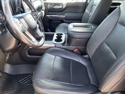 Used 2022 Chevrolet Silverado 2500 LTZ w/ LTZ Plus Package image 10