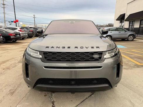 Used 2020 Land Rover Range Rover Evoque SE image 2