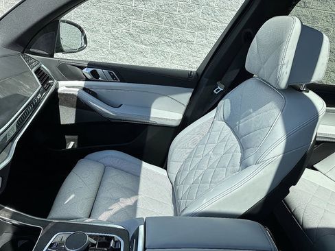 Certified 2025 BMW X5 xDrive50e w/ Climate Comfort Package image 27